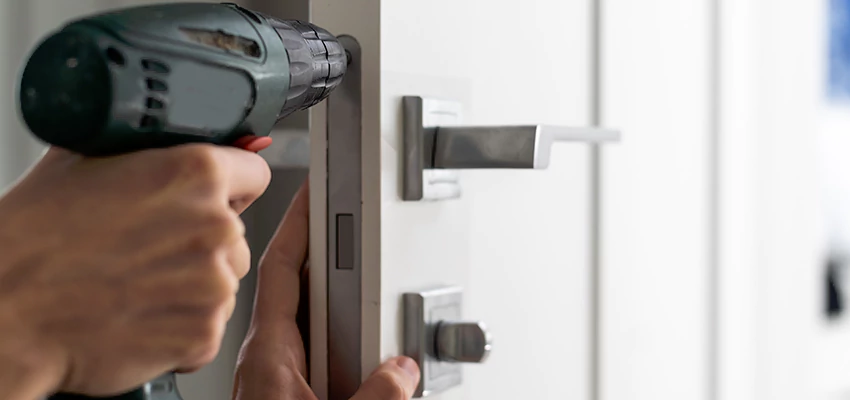 Locksmith For Lock Replacement Near Me in Titusville, FL